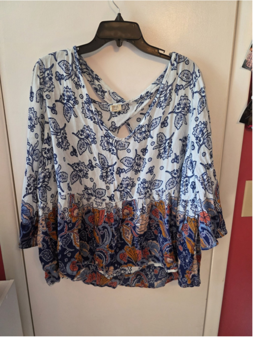 True Craft Plus Size Top Blue White Paisley 2X